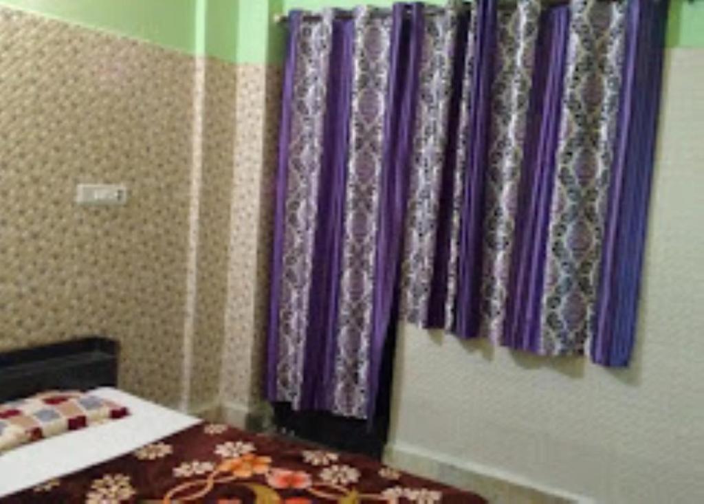 Maatu Shri Comfort Stay-Guest House Mathura Ngoại thất bức ảnh