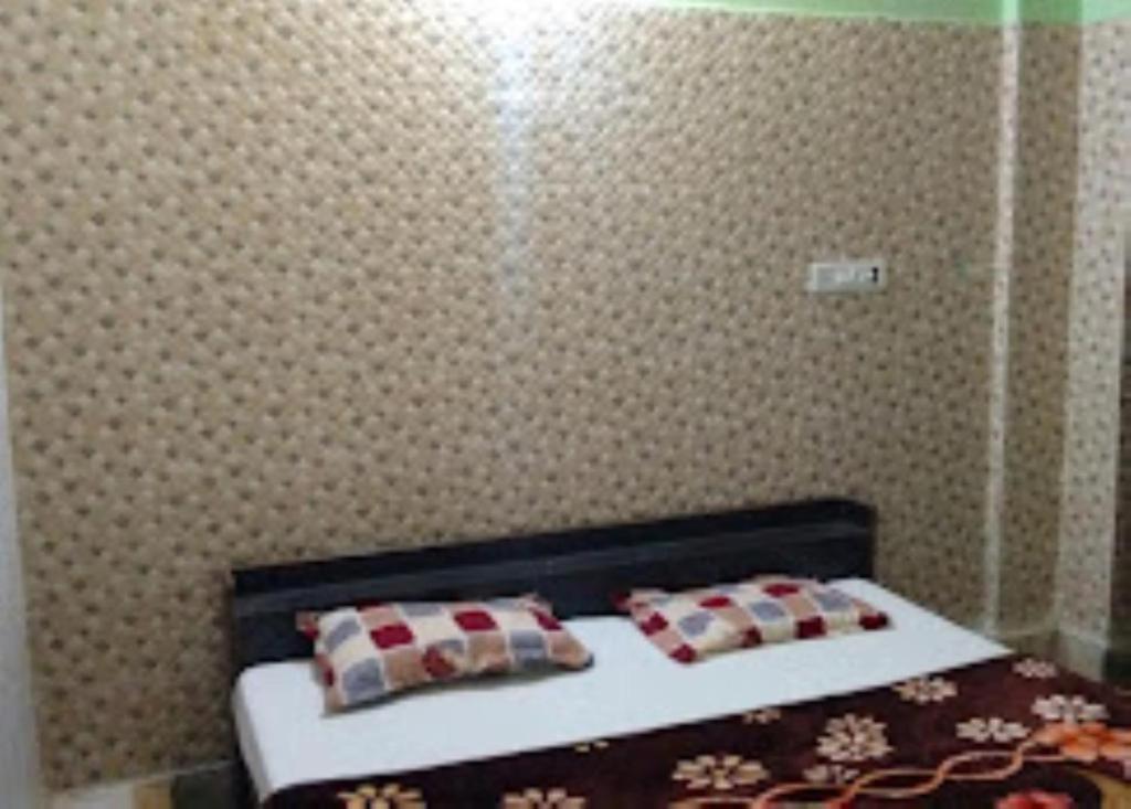 Maatu Shri Comfort Stay-Guest House Mathura Ngoại thất bức ảnh