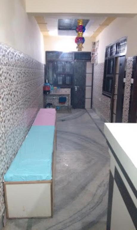 Maatu Shri Comfort Stay-Guest House Mathura Ngoại thất bức ảnh